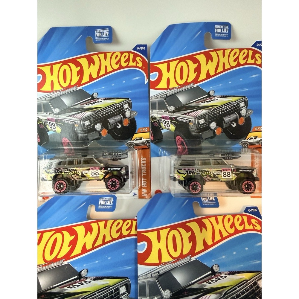 2025 HOT WHEELS {{ ZAMAC }} 1988 JEEP WAGONEER   Bent Top Hanger FREE SHIPPING! - Picture 3 of 4